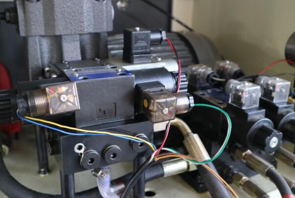 �Һ�ŷ��f��ԇ�(y��n)�C(j��)�ŷ��y��(n��i)���Y(ji��)��(g��u)